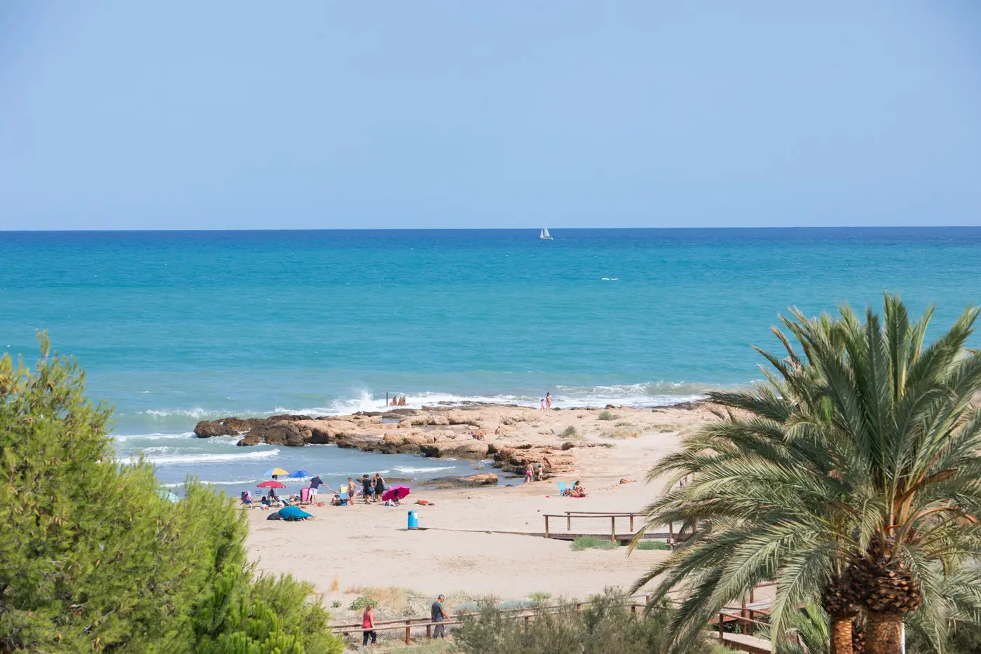 Vista de la playa del Cargador de Alcossebre desde el skybar de Alcossebre Sea Experience